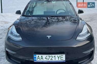 Седан Tesla Model 3 2019 в Киеве