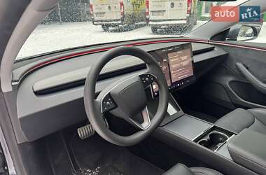 Седан Tesla Model 3 2024 в Киеве