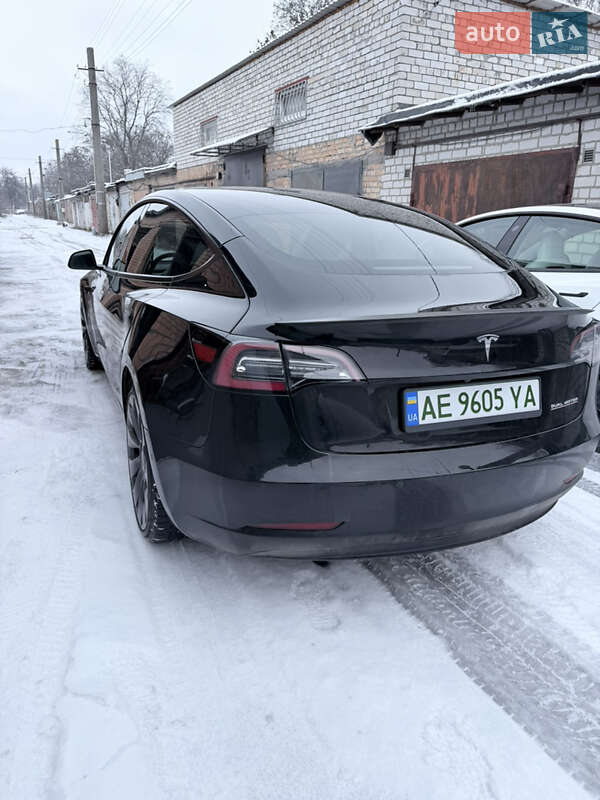 Седан Tesla Model 3 2021 в Новомосковске фото 9 Седан Tesla Model 3 2021 в Новомосковске