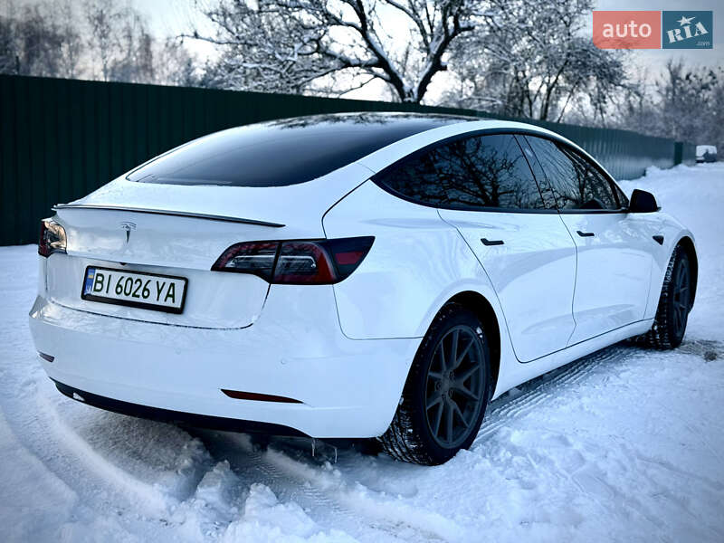 Седан Tesla Model 3 2021 в Полтаве