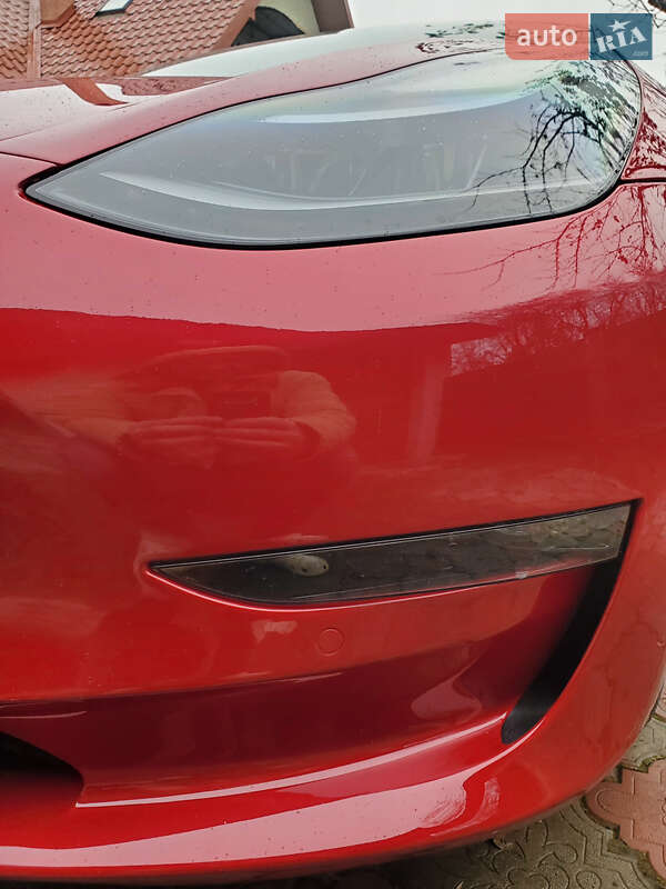 Седан Tesla Model 3 2022 в Ивано-Франковске