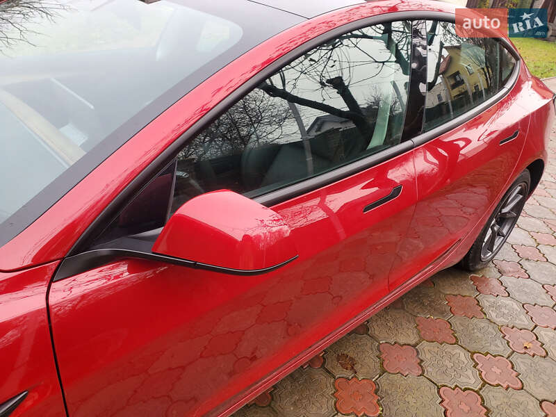 Седан Tesla Model 3 2022 в Ивано-Франковске