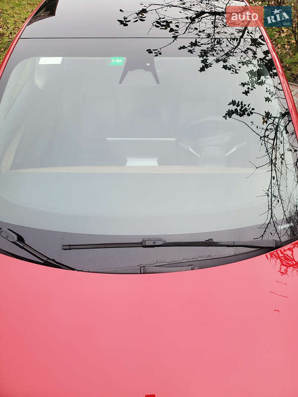 Седан Tesla Model 3 2022 в Ивано-Франковске