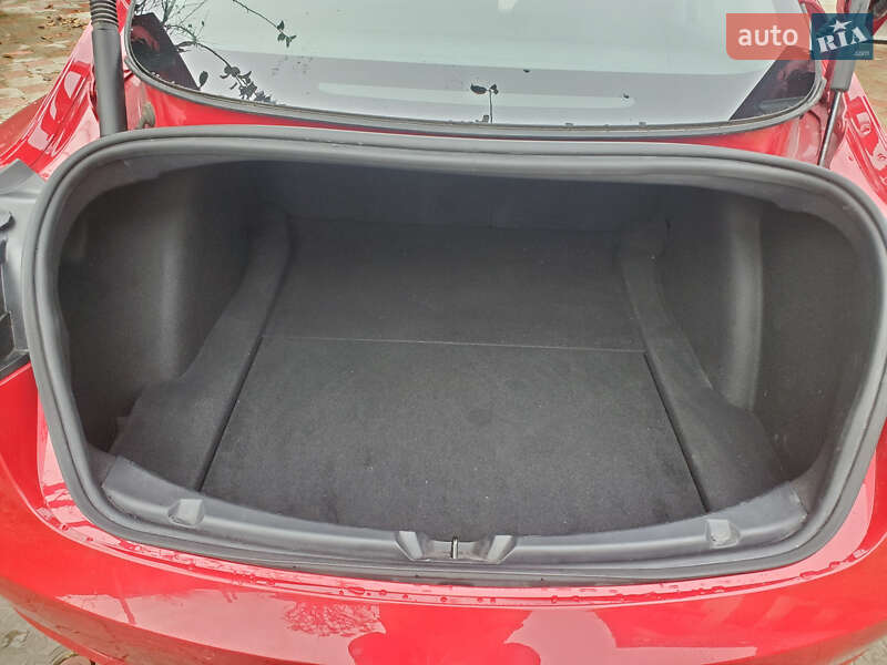 Седан Tesla Model 3 2022 в Ивано-Франковске