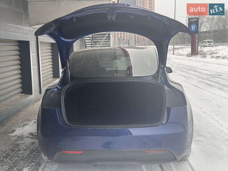 Седан Tesla Model 3 2024 в Києві фото 14 Седан Tesla Model 3 2024 в Києві