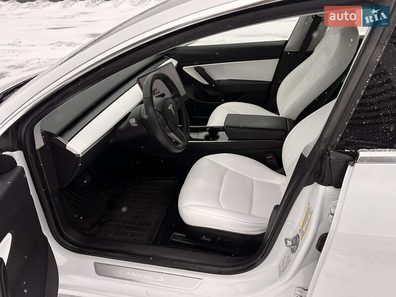 Седан Tesla Model 3 2019 в Киеве фото 9 Седан Tesla Model 3 2019 в Киеве