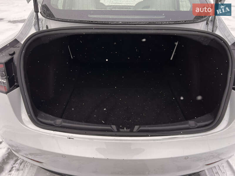 Седан Tesla Model 3 2019 в Киеве фото 14 Седан Tesla Model 3 2019 в Киеве