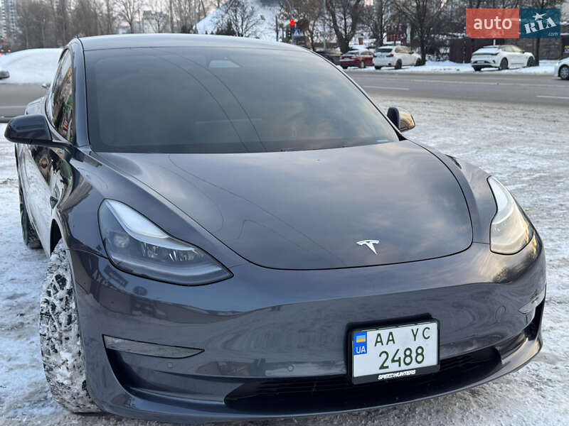 Седан Tesla Model 3 2021 в Киеве фото 10 Седан Tesla Model 3 2021 в Киеве