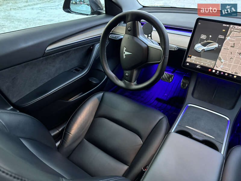 Седан Tesla Model 3 2021 в Киеве фото 16 Седан Tesla Model 3 2021 в Киеве
