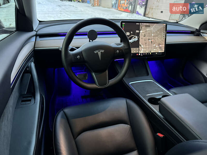 Седан Tesla Model 3 2021 в Киеве фото 17 Седан Tesla Model 3 2021 в Киеве