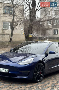 Седан Tesla Model 3 2020 в Дніпрі