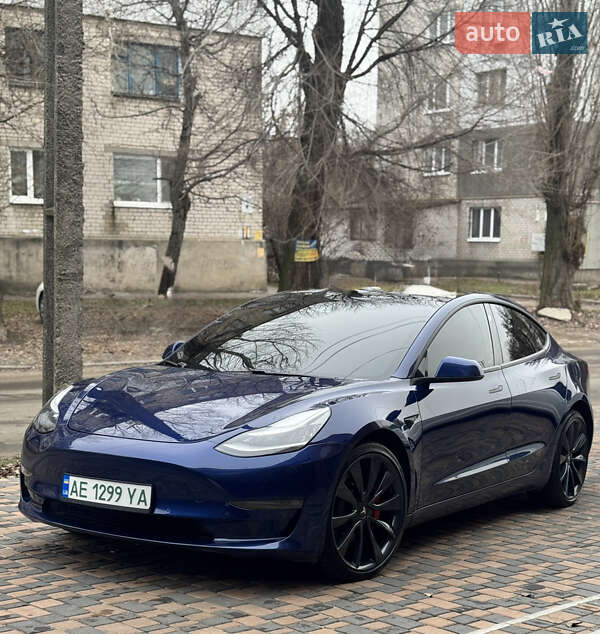 Седан Tesla Model 3 2020 в Днепре
