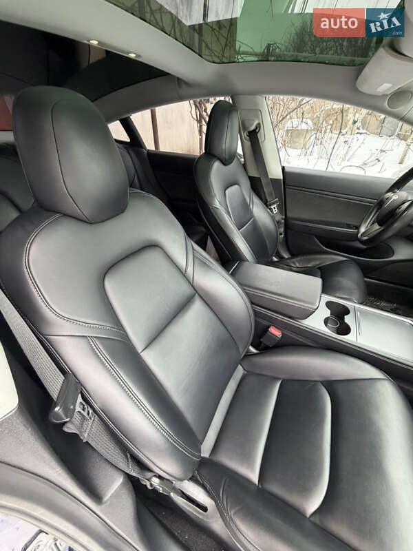 Седан Tesla Model 3 2019 в Хмельницькому