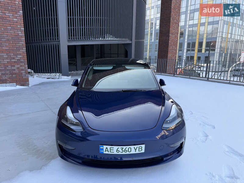 Седан Tesla Model 3 2023 в Днепре