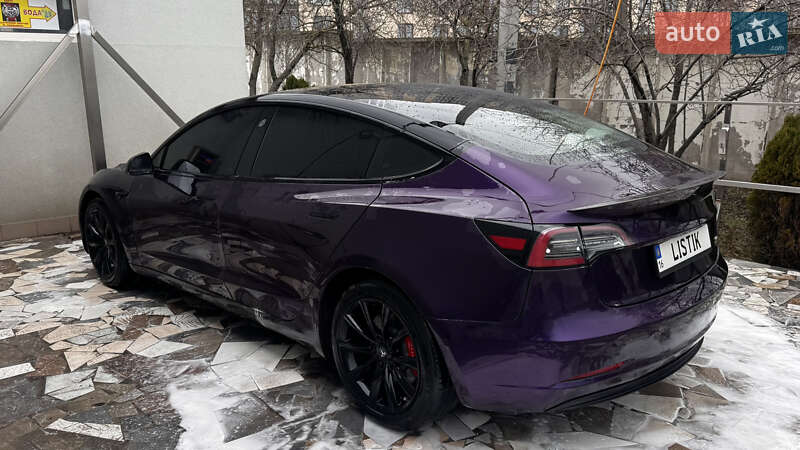 Седан Tesla Model 3 2018 в Черноморске