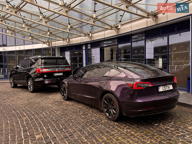 Седан Tesla Model 3 2018 в Черноморске