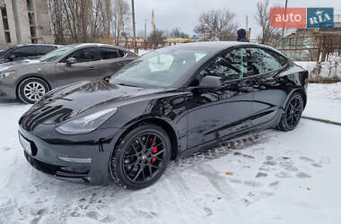Седан Tesla Model 3 2021 в Черкассах