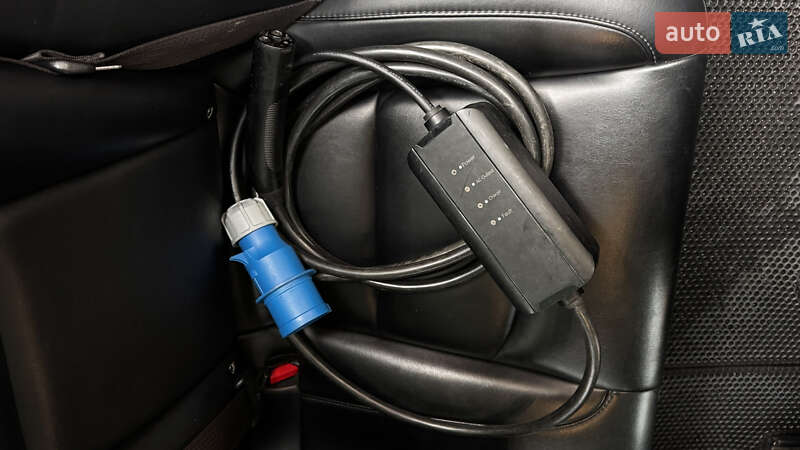 Седан Tesla Model 3 2018 в Черноморске