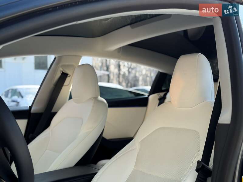 Седан Tesla Model 3 2024 в Киеве фото 14 Седан Tesla Model 3 2024 в Киеве