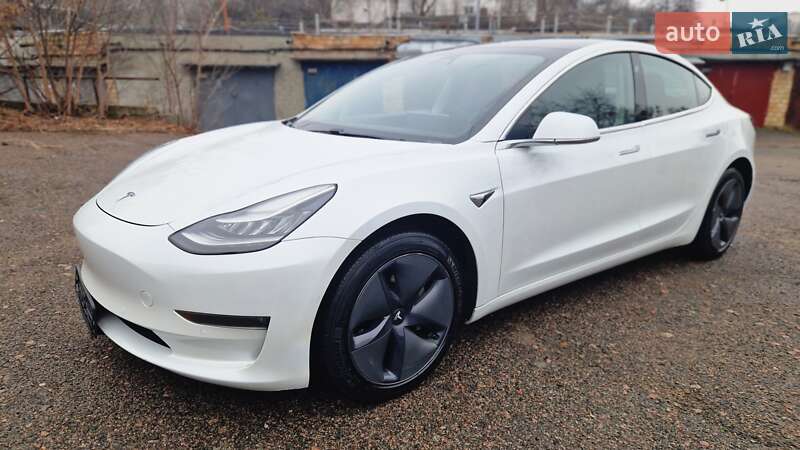 Седан Tesla Model 3 2020 в Киеве фото 19 Седан Tesla Model 3 2020 в Киеве