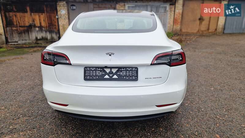 Седан Tesla Model 3 2020 в Киеве фото 23 Седан Tesla Model 3 2020 в Киеве