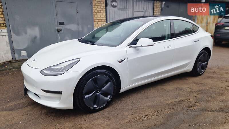 Седан Tesla Model 3 2020 в Киеве фото 35 Седан Tesla Model 3 2020 в Киеве