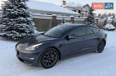 Седан Tesla Model 3 2022 в Києві