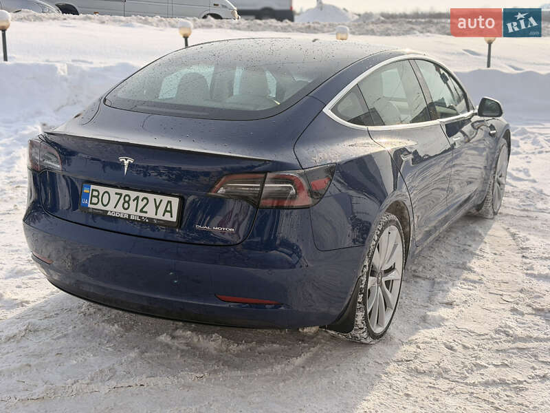 Седан Tesla Model 3 2019 в Тернополе