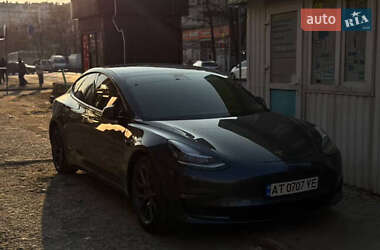 Седан Tesla Model 3 2022 в Ивано-Франковске