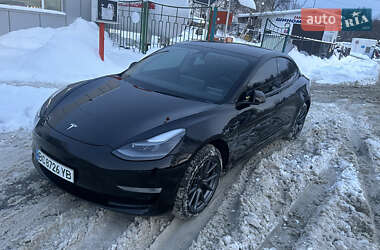 Седан Tesla Model 3 2023 в Львове
