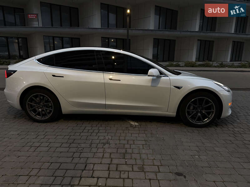 Седан Tesla Model 3 2019 в Одессе фото 2 Седан Tesla Model 3 2019 в Одессе