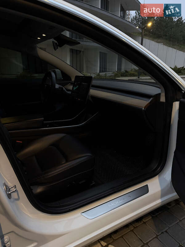 Седан Tesla Model 3 2019 в Одессе фото 5 Седан Tesla Model 3 2019 в Одессе