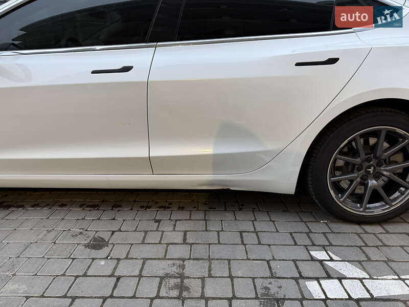 Седан Tesla Model 3 2019 в Одессе фото 10 Седан Tesla Model 3 2019 в Одессе