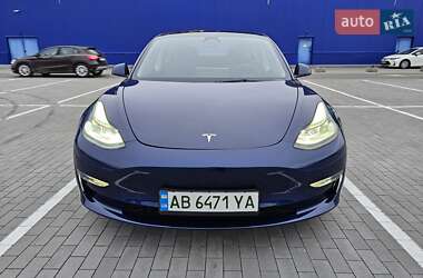 Седан Tesla Model 3 2023 в Виннице
