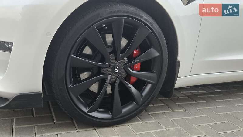 Седан Tesla Model 3 2019 в Одессе