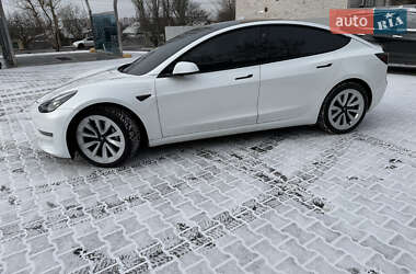 Седан Tesla Model 3 2021 в Николаеве