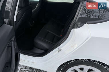 Седан Tesla Model 3 2021 в Николаеве