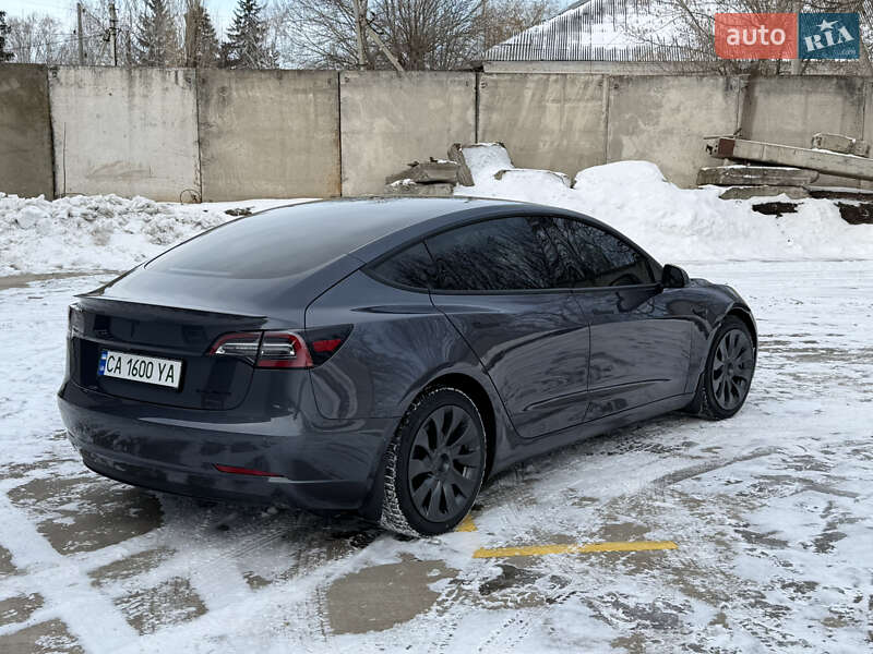 Седан Tesla Model 3 2018 в Золотоноше