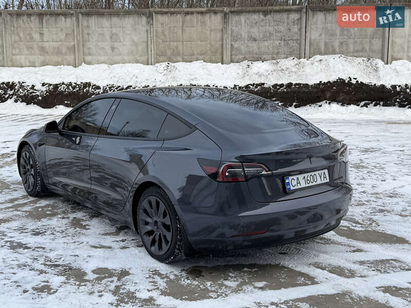 Седан Tesla Model 3 2018 в Золотоноше
