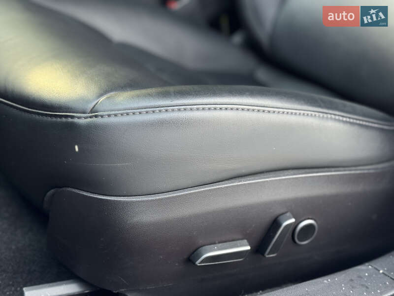 Седан Tesla Model 3 2022 в Умани