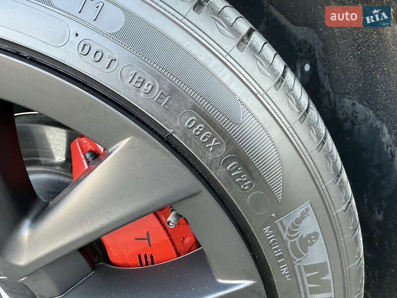 Седан Tesla Model 3 2023 в Одессе