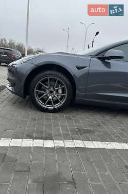 Седан Tesla Model 3 2021 в Днепре