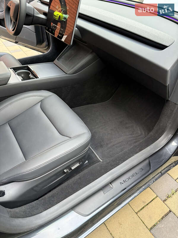 Седан Tesla Model 3 2024 в Днепре