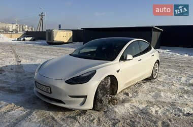 Седан Tesla Model 3 2022 в Києві