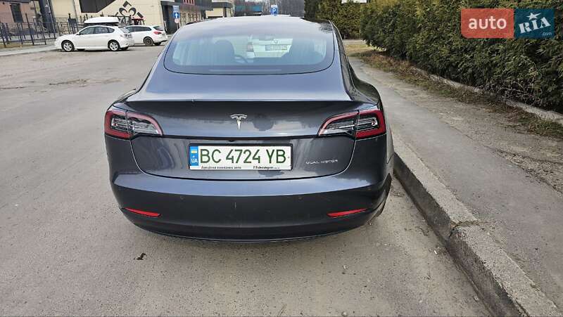 Седан Tesla Model 3 2019 в Львові фото 12 Седан Tesla Model 3 2019 в Львові