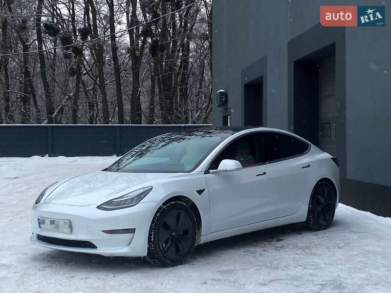 Седан Tesla Model 3 2019 в Киеве фото 4 Седан Tesla Model 3 2019 в Киеве