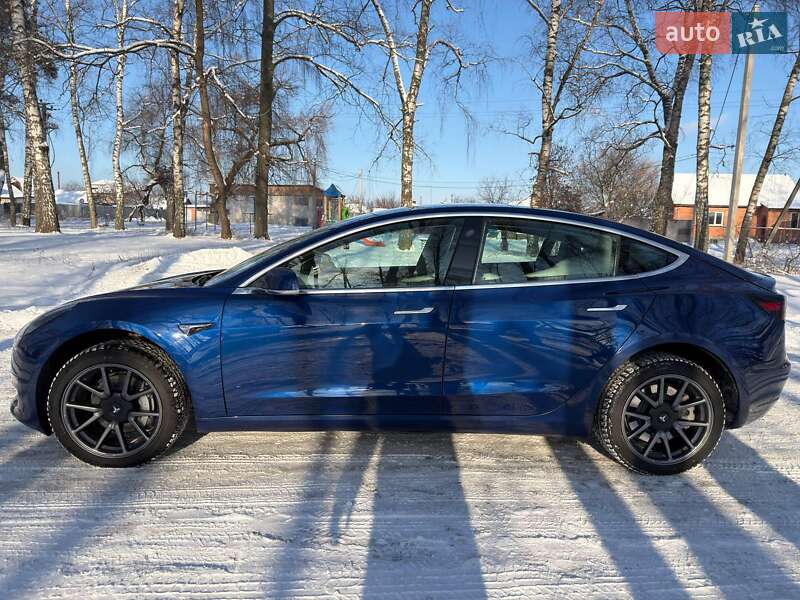 Седан Tesla Model 3 2020 в Ахтырке
