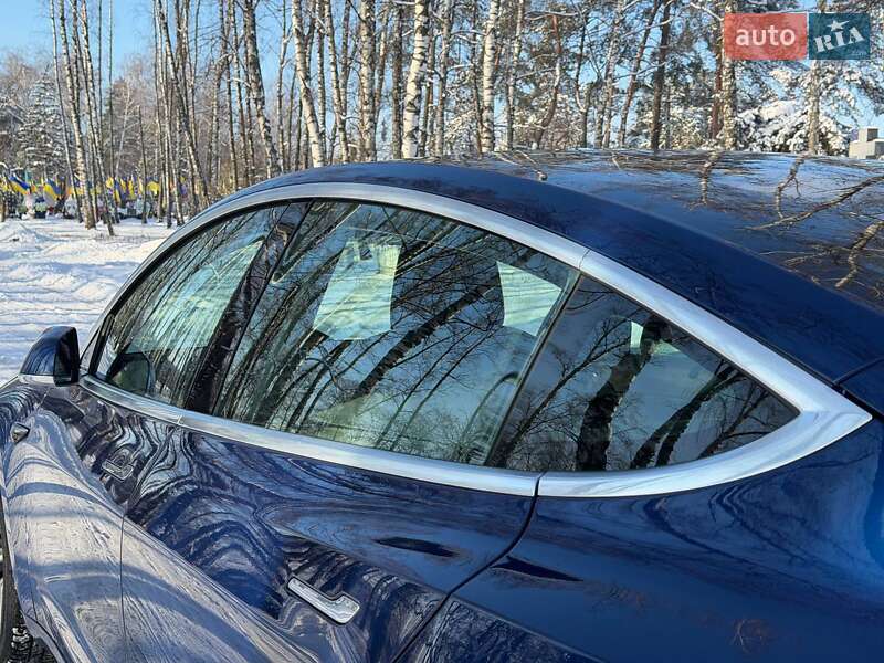 Седан Tesla Model 3 2020 в Ахтырке