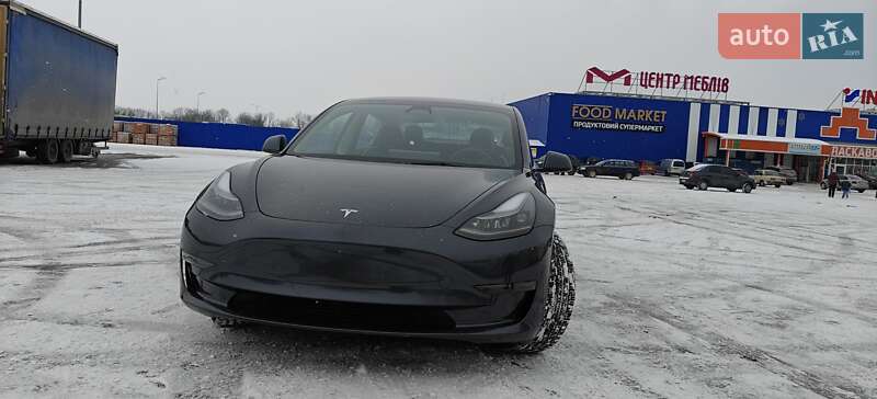 Седан Tesla Model 3 2023 в Кропивницькому