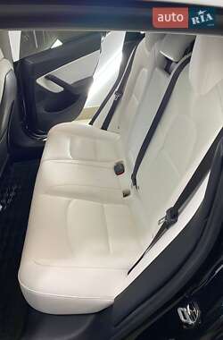 Седан Tesla Model 3 2018 в Одессе